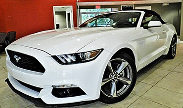 Ford Mustang Descapotable Premium, modelo 2016. VENDIDO